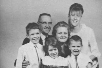 Harley Daniel Holcomb- Louise Land Barber Holcomb-Glenda Jean Holcomb
Dennis Marlowe Holcomb-Verlia Ann Holcomb- James Leo Killian